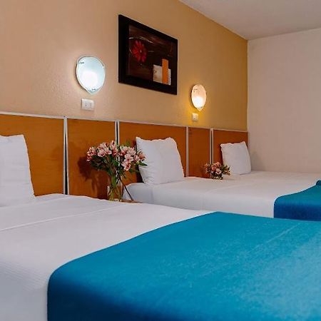 Kasa Hotel & Suites Irapuato Exterior foto