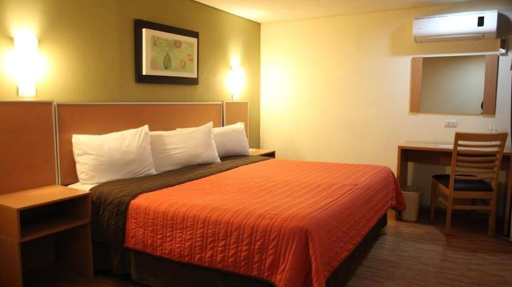 Kasa Hotel & Suites Irapuato Exterior foto